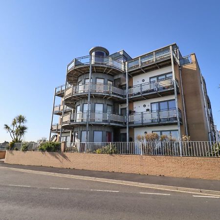 Flat 19 By The Beach Harwich Bagian luar foto