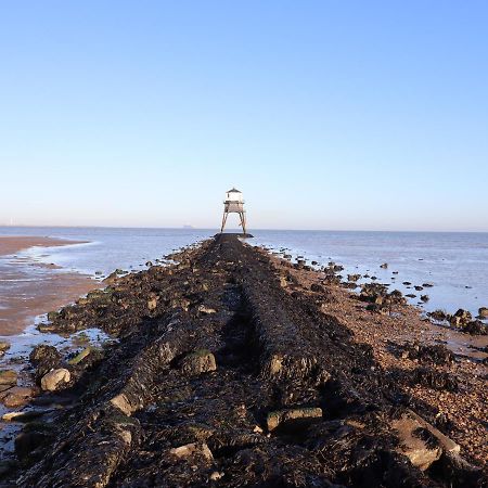 Flat 19 By The Beach Harwich Bagian luar foto