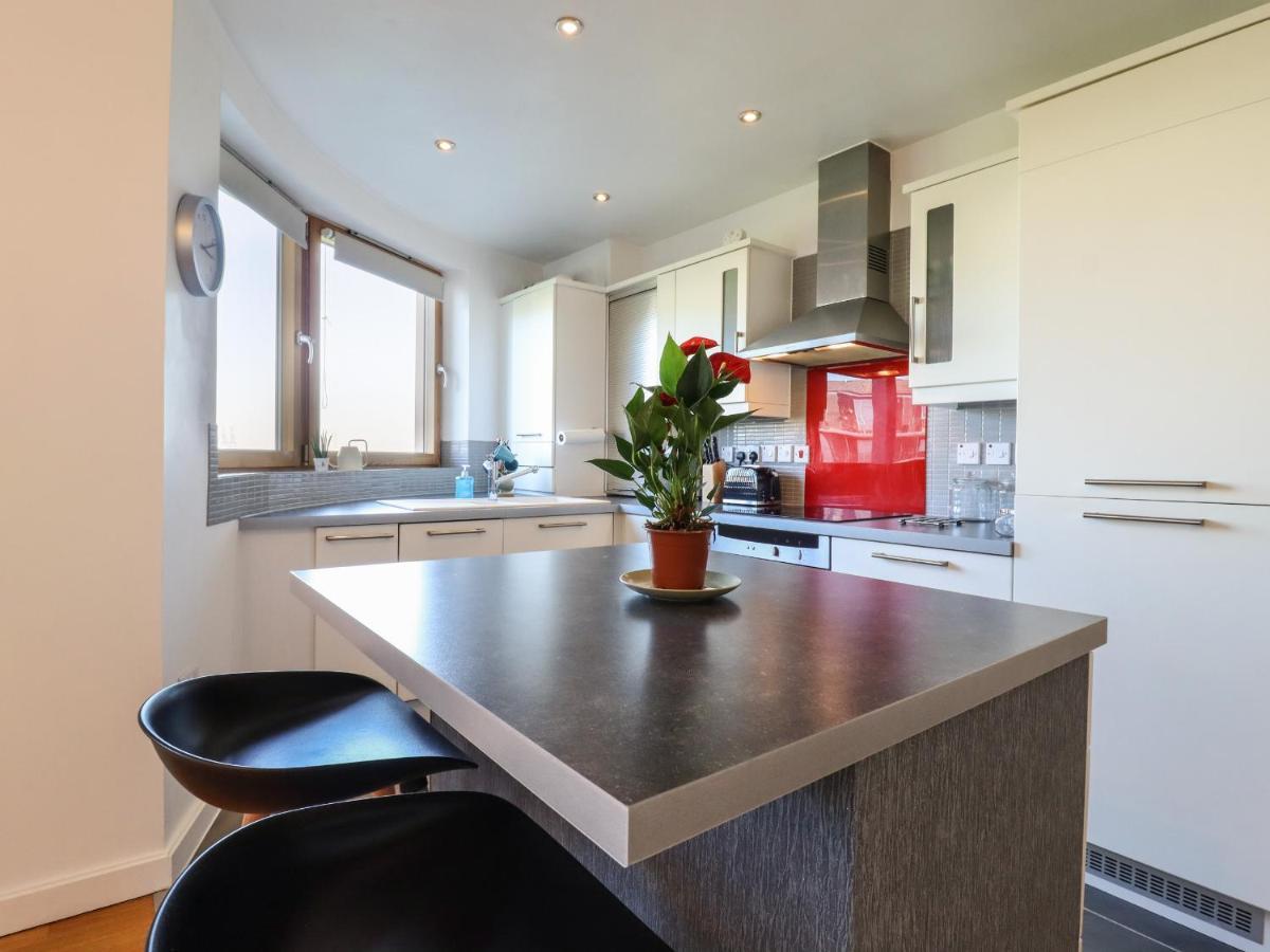 Flat 19 By The Beach Harwich Bagian luar foto